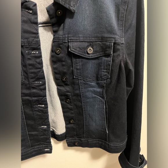 ONLY. Dark blue denim stretchy jean jacket. Size 38 or medium - Picture 2 of 5